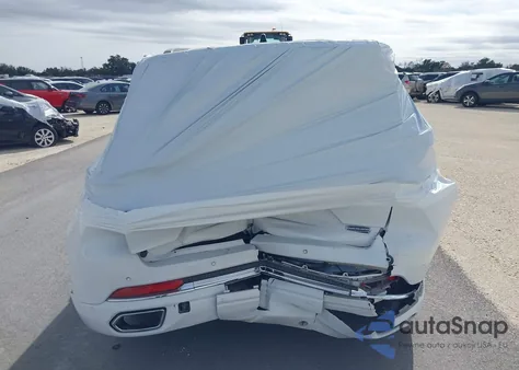 2023 Jeep Grand Cherokee Overland 4X2 z USA, uszkodzony, nr VIN 1C4RJGDG7PC564113